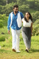 Okkadine Latest Stills